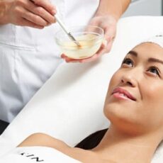 SkinCeuticals 面部护理和去角质